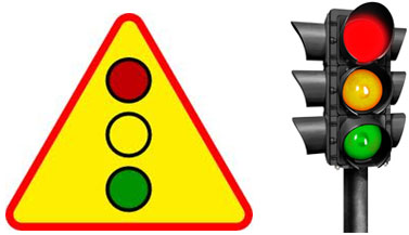 Safety Guidelines for Pedestrians, Cyclists and Motorists - Traffic lights